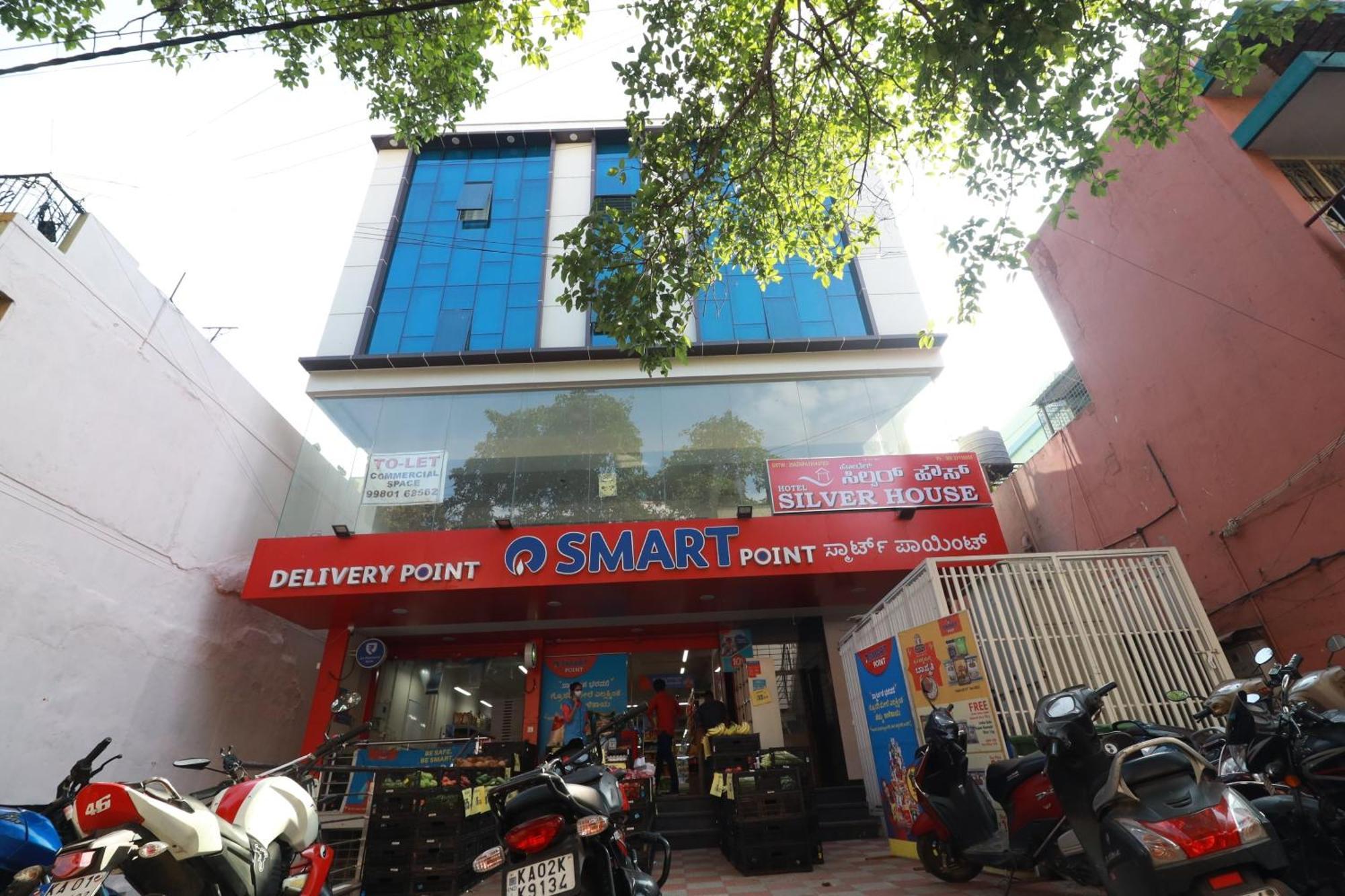 Super Hotel O Silver House Near Mantri Square Mall Bangalore Exterior photo